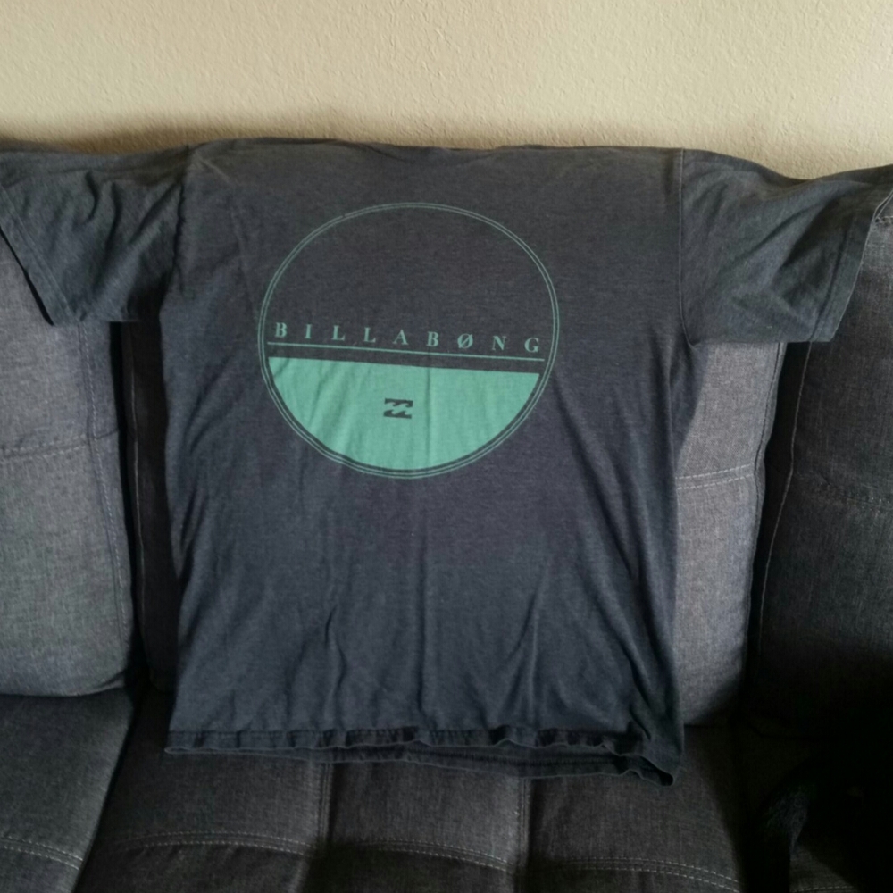 Men's Billabong t-shirt